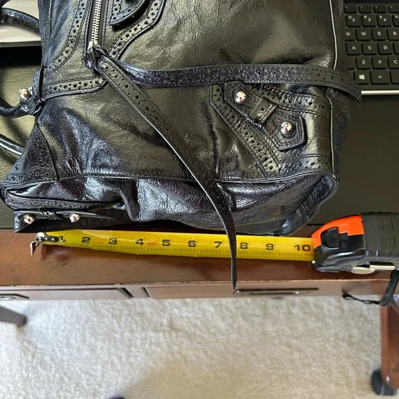 BALENCIAGA RIVACITY Black Paper
Leather two way handbag Rare Vintage EUC - Picture 14 of 16